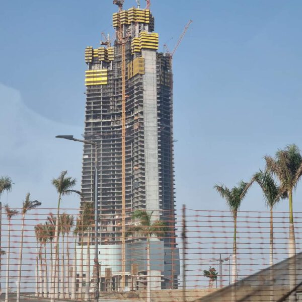 Up date การก่อสร้างอาคารที่จะสูงที่สุดในโลก